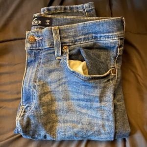 32W x 32L American Eagle Super Skinny Jeans